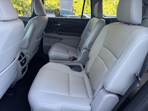 Used 2021 Honda Pilot Elite image 10