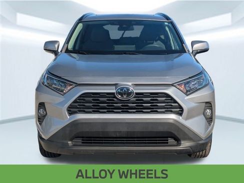Used 2020 Toyota RAV4 XLE image 11