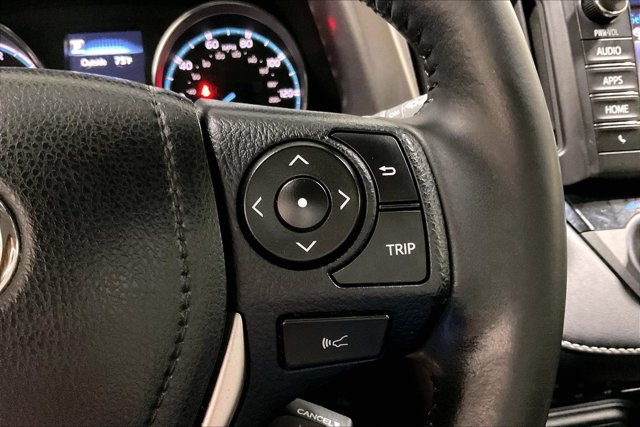 Used 2018 Toyota RAV4 Limited AWD/4WD image 19