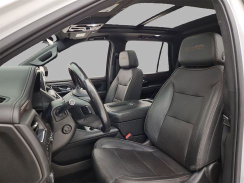 Used 2023 Chevrolet Tahoe High Country image 5