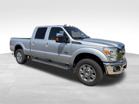 Used 2016 Ford F350 Lariat w/ Chrome Package AWD/4WD image 2
