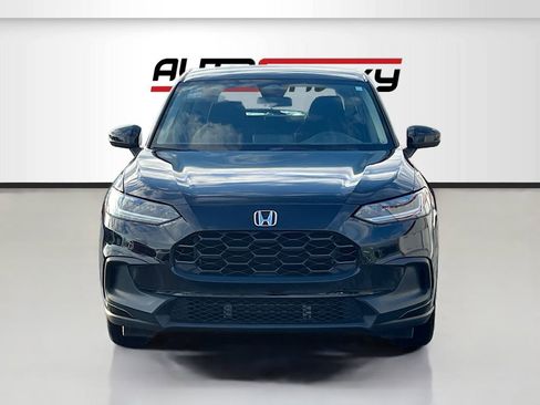 Used 2023 Honda HR-V LX image 2
