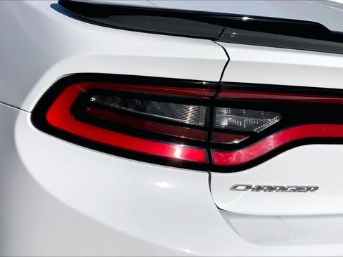 Used 2022 Dodge Charger SXT RWD image 29