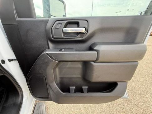 Certified 2025 Chevrolet Silverado 2500 Custom w/ Custom Convenience Package image 34