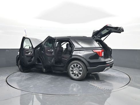 New 2026 Ford Explorer Platinum image 59