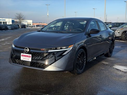 New 2026 Nissan Sentra SR image 2