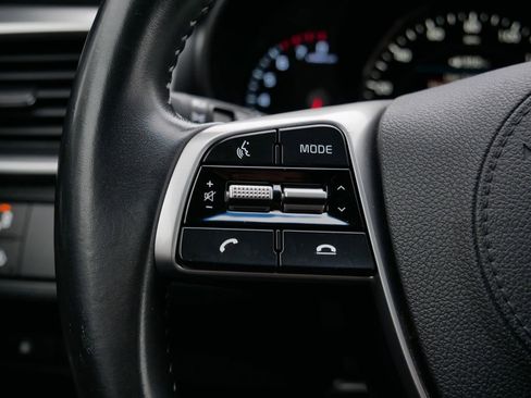 Used 2019 Kia Sorento EX image 18