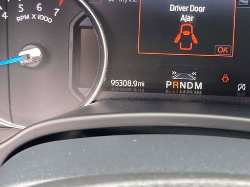 Used 2021 Ford Expedition Platinum image 33