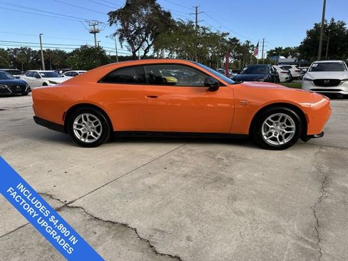 Used 2025 Dodge Charger Daytona R/T w/ Sun & Sound Package AWD/4WD image 14
