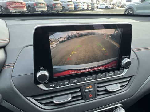 Used 2022 Nissan Altima 2.5 SR image 17