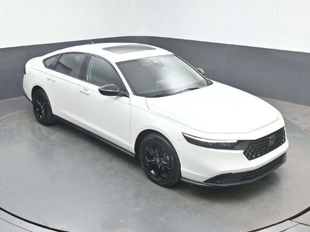 Certified 2025 Honda Accord SE image 13
