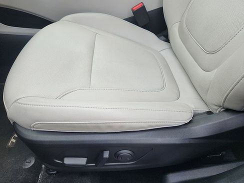 Certified 2024 Hyundai Tucson SEL w/ Convenience Package FWD image 23