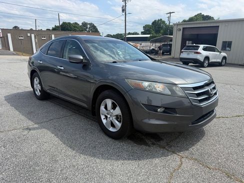 Used 2012 Honda Crosstour EX image 3