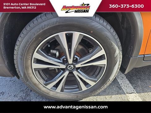 Used 2019 Nissan Rogue SV w/ Sun & Sound Touring Package image 33