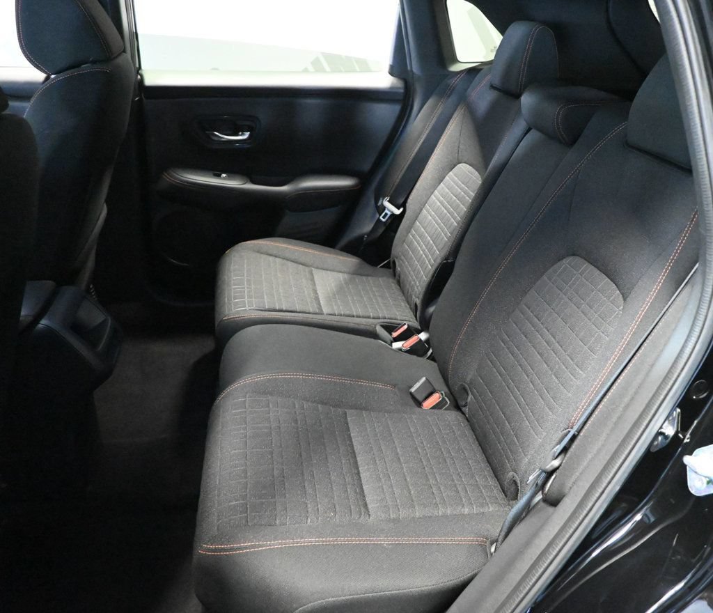 Used 2023 Honda HR-V Sport image 17
