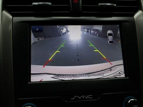 Used 2020 Ford Fusion SE image 23