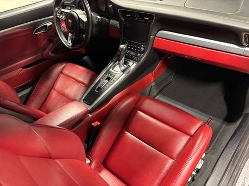 Used 2019 Porsche 911 Carrera 4S AWD/4WD image 22