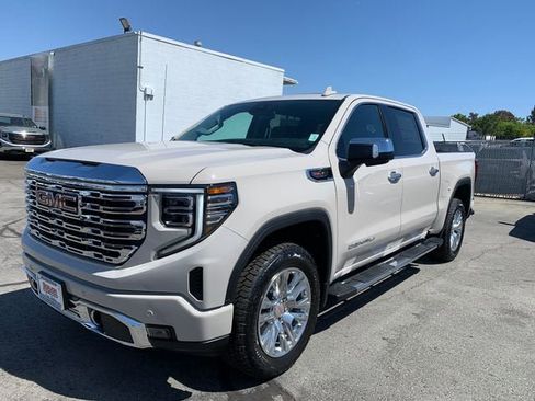 New 2026 GMC Sierra 1500 Denali AWD/4WD image 2