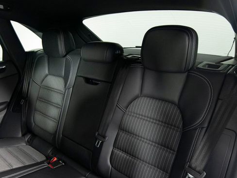 New 2026 Porsche Macan Turbo AWD/4WD image 37