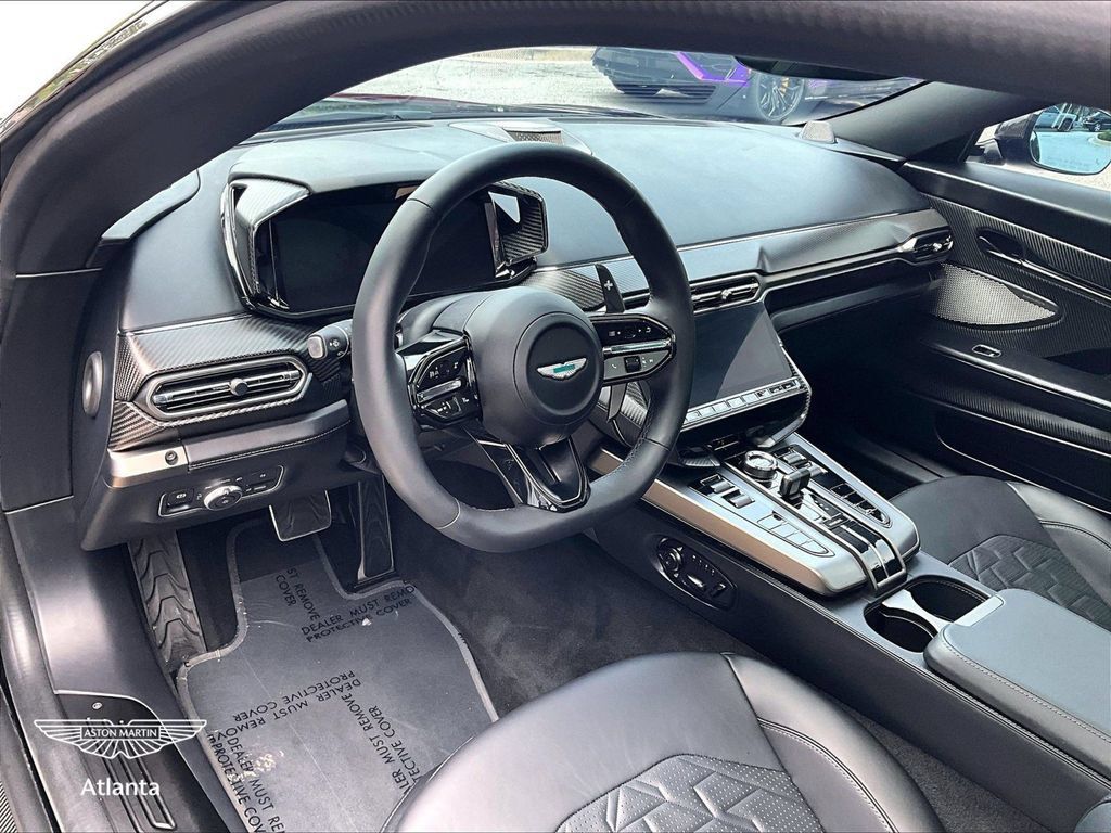 Used 2025 Aston Martin Vanquish RWD image 12