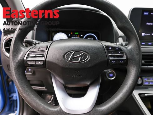 Used 2023 Hyundai Kona SE w/ Cargo Package FWD image 10