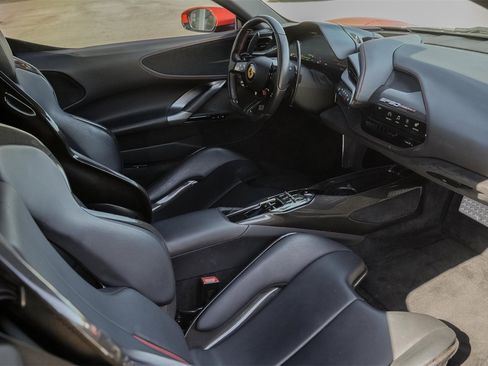 Used 2021 Ferrari SF90 Stradale image 32