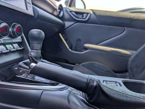 Used 2023 Toyota GR86 Premium RWD image 19