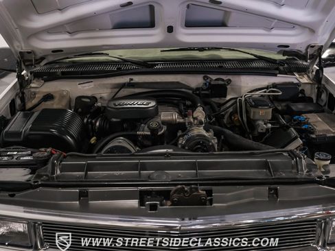 Used 1997 Chevrolet Silverado 3500 2WD Extended Cab w/ Preferred Equipment Group 3 image 34