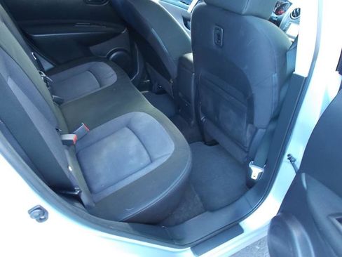 Used 2013 Nissan Rogue SV w/ Premium Pkg image 23