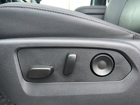 Used 2025 Chevrolet Silverado 1500 LTZ w/ LTZ Premium Package image 11