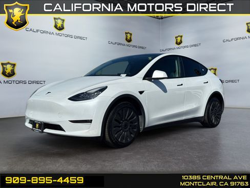 Used 2022 Tesla Model Y Long Range AWD/4WD image 1