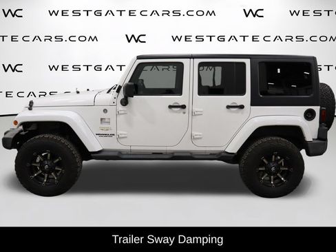 Used 2012 Jeep Wrangler Unlimited Sahara w/ Max Tow Pkg AWD/4WD image 5