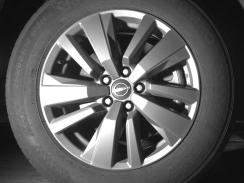 Used 2025 Nissan Pathfinder SV AWD/4WD image 13