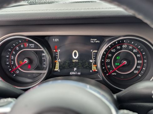 Used 2020 Jeep Gladiator Rubicon image 17