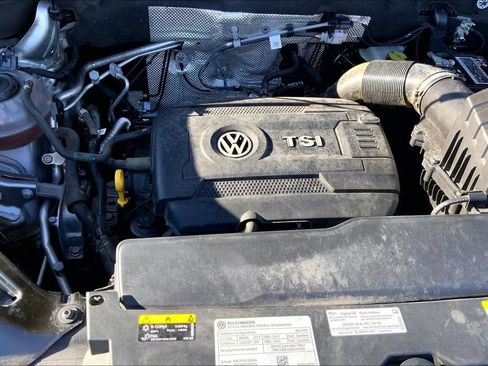 Certified 2023 Volkswagen Atlas SE FWD image 33