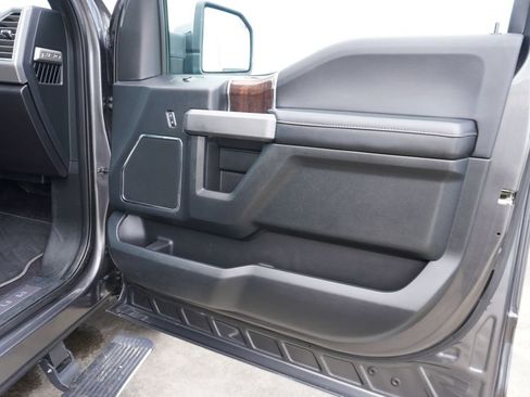 Certified 2020 Ford Edge Titanium FWD image 27