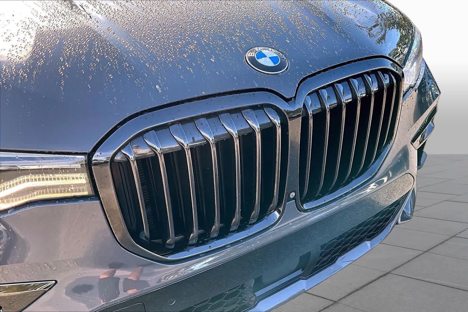 Used 2021 BMW X7 xDrive40i AWD/4WD image 30