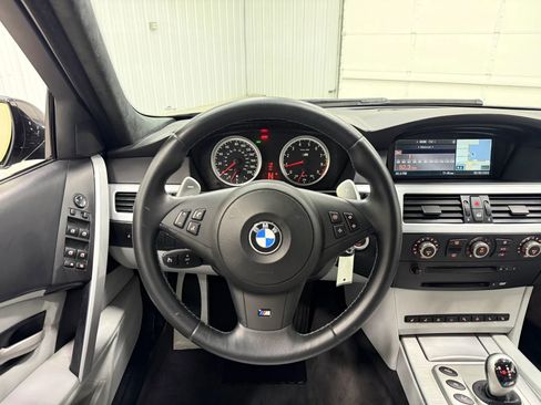Used 2006 BMW M5 RWD image 18