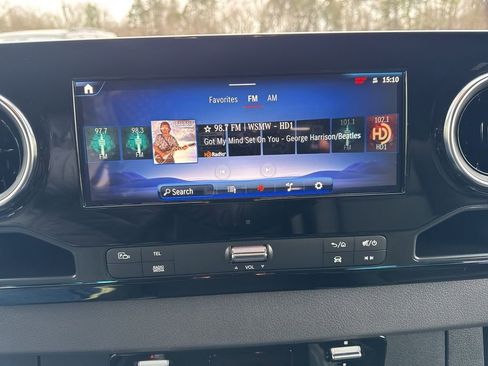 Used 2024 Mercedes-Benz eSprinter 170 Cargo image 14