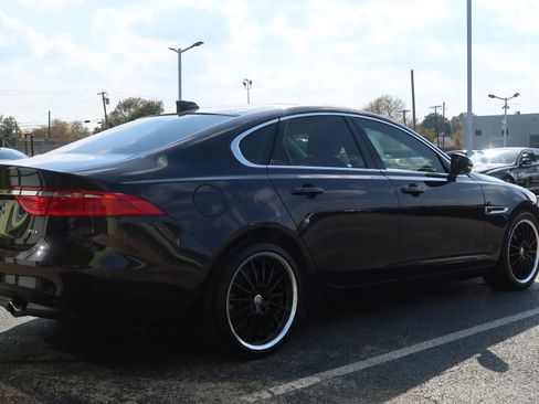 Used 2017 Jaguar XF Prestige image 14
