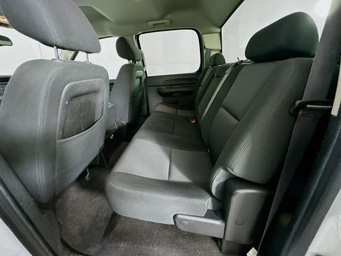 Used 2013 Chevrolet Silverado 1500 LT image 24