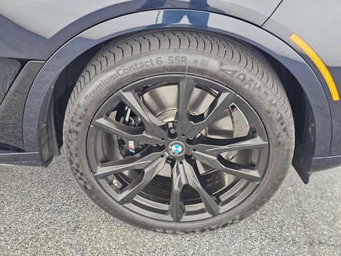 Used 2024 BMW X7 xDrive40i w/ Executive Package AWD/4WD image 9