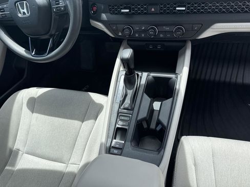 Certified 2023 Honda Accord EX image 28