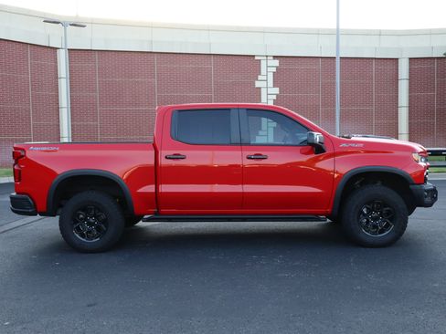 Used 2023 Chevrolet Silverado 1500 ZR2 w/ ZR2 Bison Edition AWD/4WD image 38