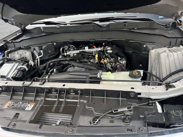 Certified 2026 Ford Explorer Active w/ Active Comfort Package AWD/4WD image 11