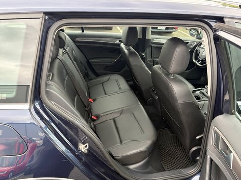Used 2017 Volkswagen Golf Alltrack AWD/4WD image 29
