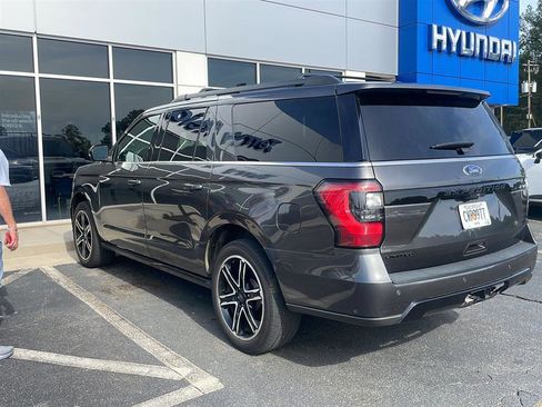 Used 2021 Ford Expedition Max Limited RWD image 3