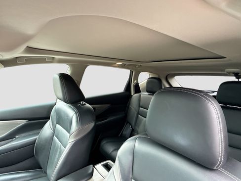 Used 2017 Nissan Murano Platinum w/ Platinum Technology Package FWD image 27
