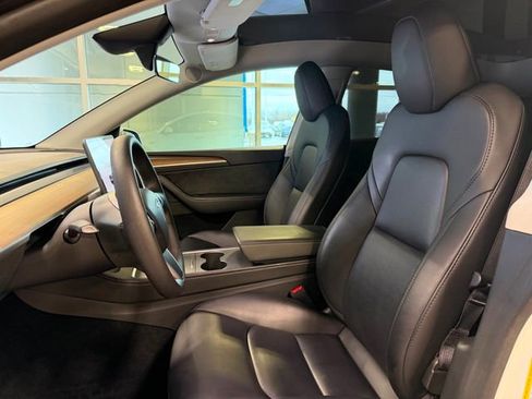 Used 2024 Tesla Model Y 2WD image 20