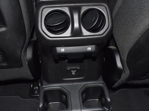 Used 2021 Jeep Wrangler Unlimited Rubicon w/ Uconnect 4C Nav & Sound Group AWD/4WD image 24